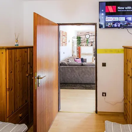Daire 2 Bedroom Cozy In Arrach