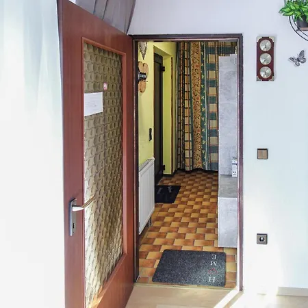 2 Bedroom Cozy In Arrach