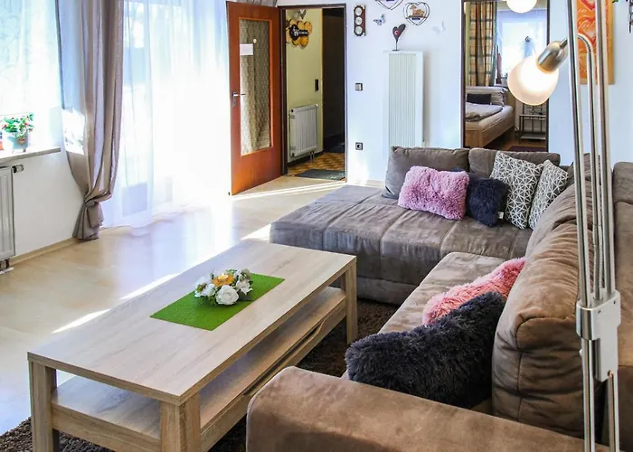 2 Bedroom Cozy In * アルラッハ